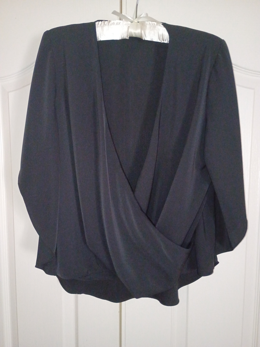 Lisa Rinna Collection Cross Over V-Neck Blouse Black Small